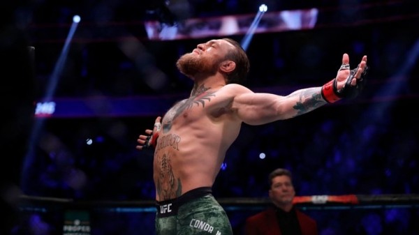 UFC: Conor McGregor beats Donald Cerrone in 40 seconds