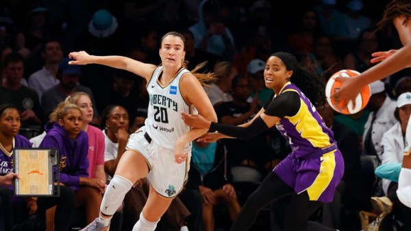 Sabrina Ionescu breaks single-season three-point record | New York Liberty beat Los Angeles Sparks for eighth win in a row
